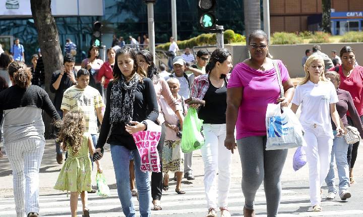 Desemprego cai para 5,1% em dezembro, o menor já registrado