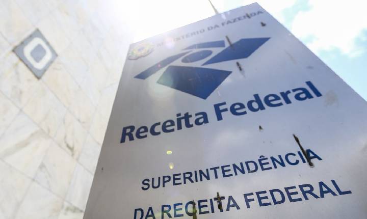 Receita Federal paga lote da malha fina de janeiro