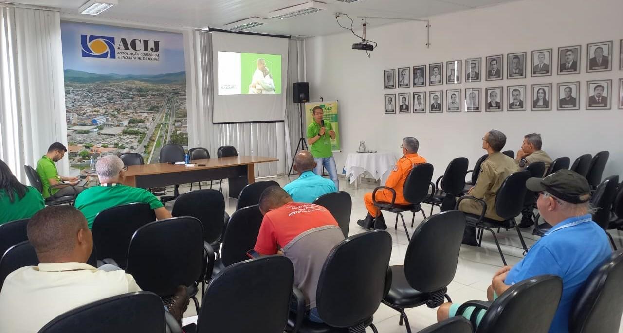 Grupo Neo Energia realiza palestra com líderes comunitários e comunidade Jequieense