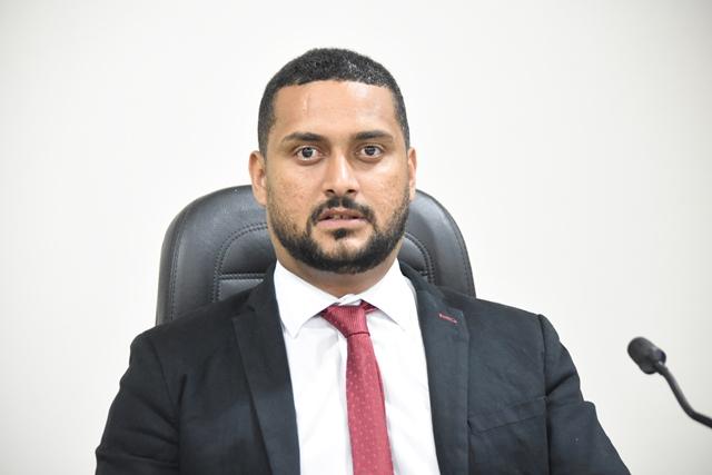 Vereador João Paulo reivindica regularização fundiária de imóveis nas Ruas João Rosa e Senhor do Bomfim