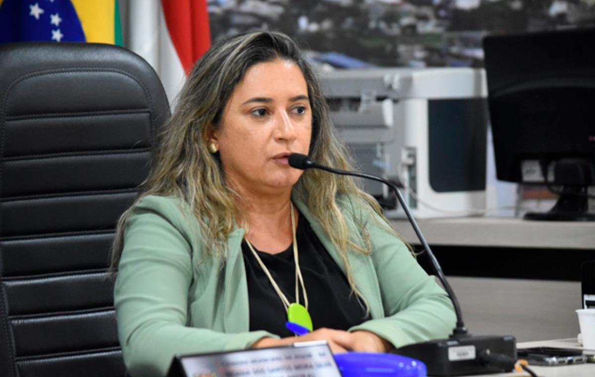 Vereadora quer sinal sonoro nos semáforos de Jequié