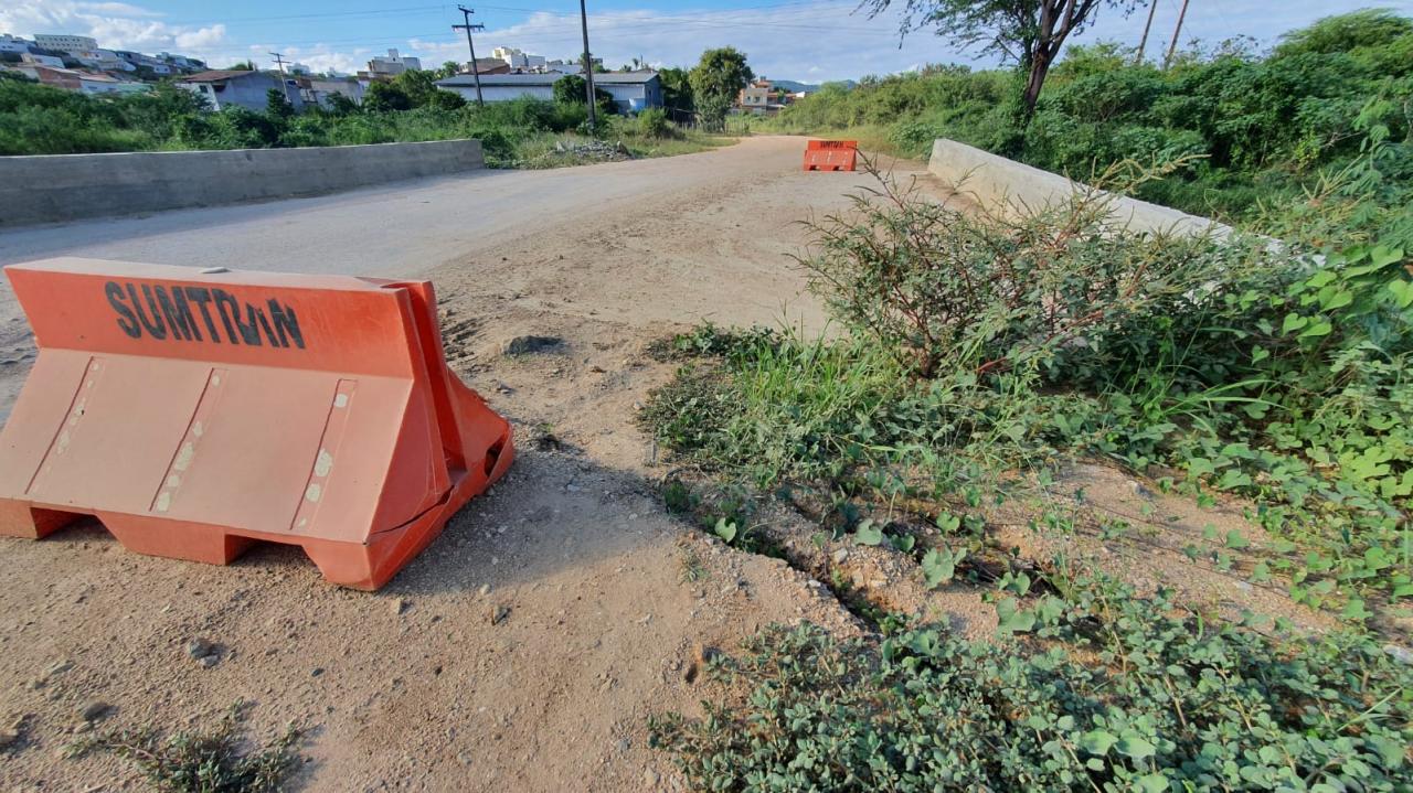 Continua sem solução a Ponte construída pela Secretaria de Infraestrutura de Jequié