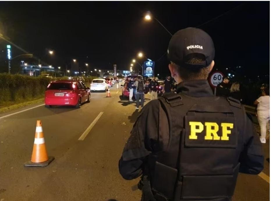 PRF apreende ônibus do TFD de Jequié