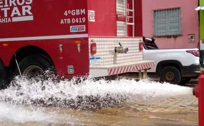 Vinte e cinco bombeiros são enviados para reforçar  atuações nas regiões atingidas pelas chuvas