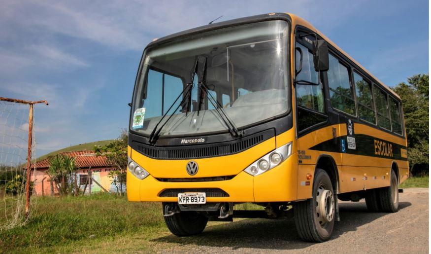 ACIDENTE COM ÔNIBUS ESCOLAR DA PREFEITURA DE JEQUIÉ