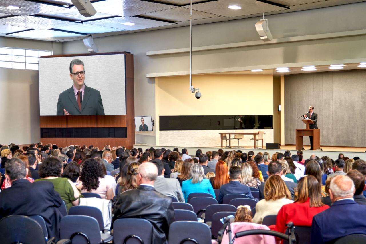 Testemunhas de Jeová realizarão Congresso Distrital com o tema: Seja Paciente