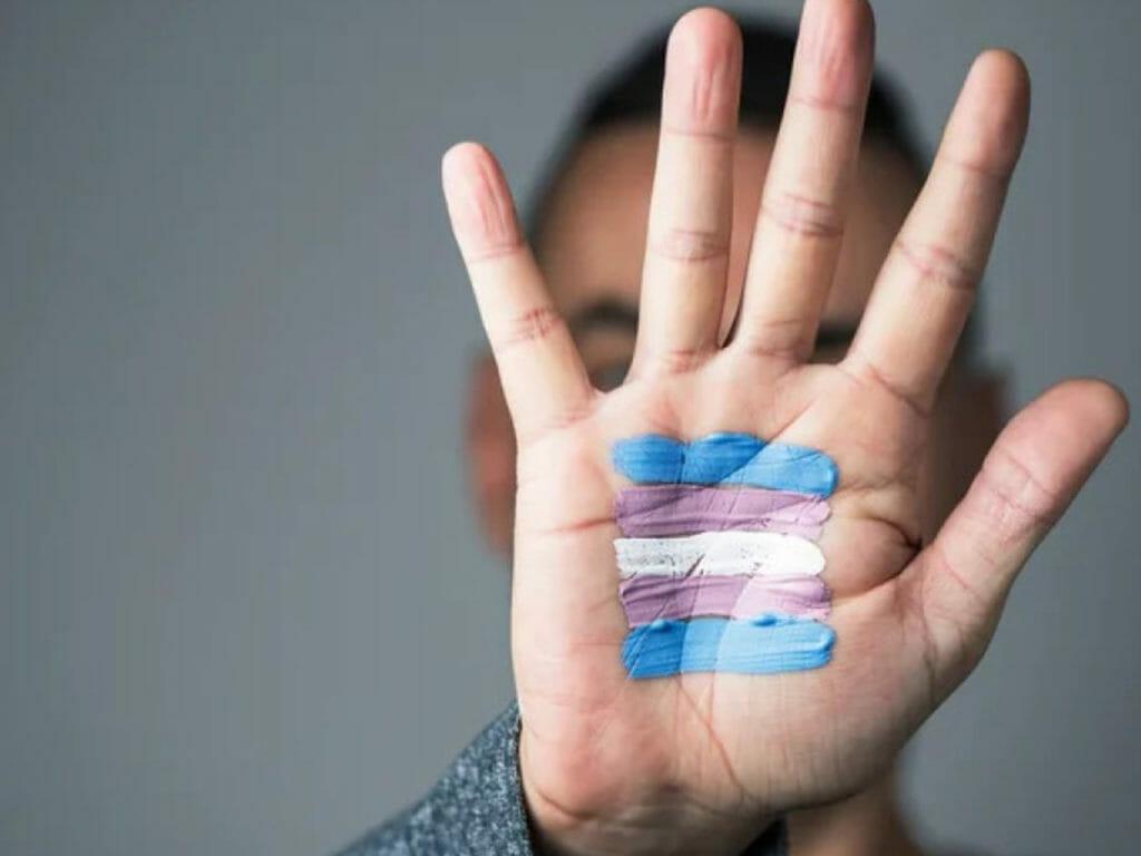 Candidato ao Conselho Tutelar de Jequié é alvo de ataque transfóbico