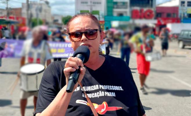 Prof&ordf;. Caroline Moraes - Diretora da APLB - Delegacia do Sol