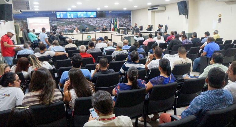 Vereador quer esclarecimentos sobre licitações na prefeitura de Jequié