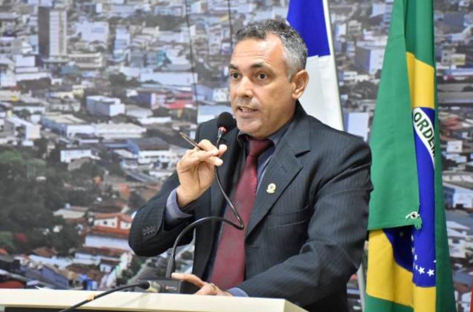 Ivan do Leite solicita ao Governador sistema de abastecimento de água para o Morro dos Macacos