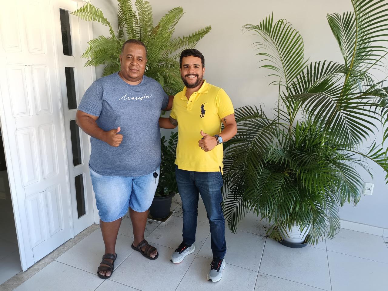 Itagi: Engenheiro civil e empresário Helço Bastos Júnior declara apoio à pré-candidatura a vereador de Gielton Bispo