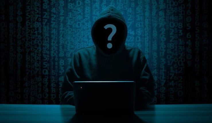 Vereador diz que cargos comissionados da prefeitura propagam Fake News em redes sociais