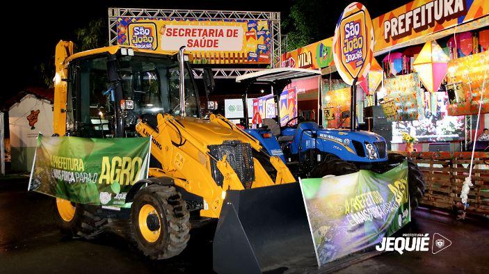 Deputados enviam maquinários para a prefeitura de Jequié através de emendas parlamentares