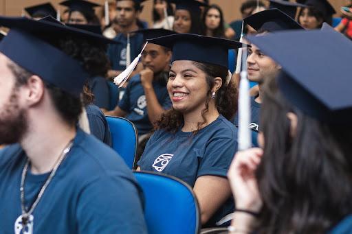 Instituto oferece 1.000 vagas gratuitas do segundo processo seletivo 2024 para ajudar jovens a conquistar o primeiro emprego na Bahia