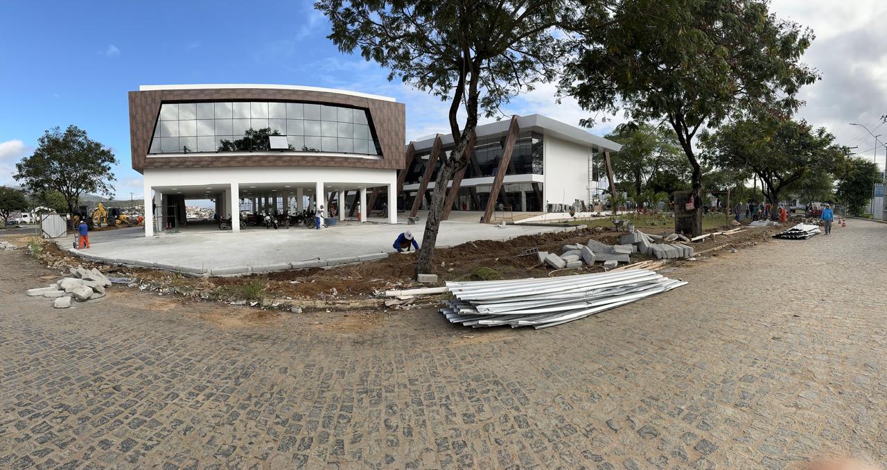 JEQUIÉ : Inaugurações a toque de caixa antes das vedações eleitorais