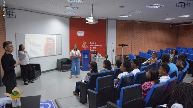 Secretaria de Juventude promove evento de orientação profissional para jovens com foco no mercado de trabalho