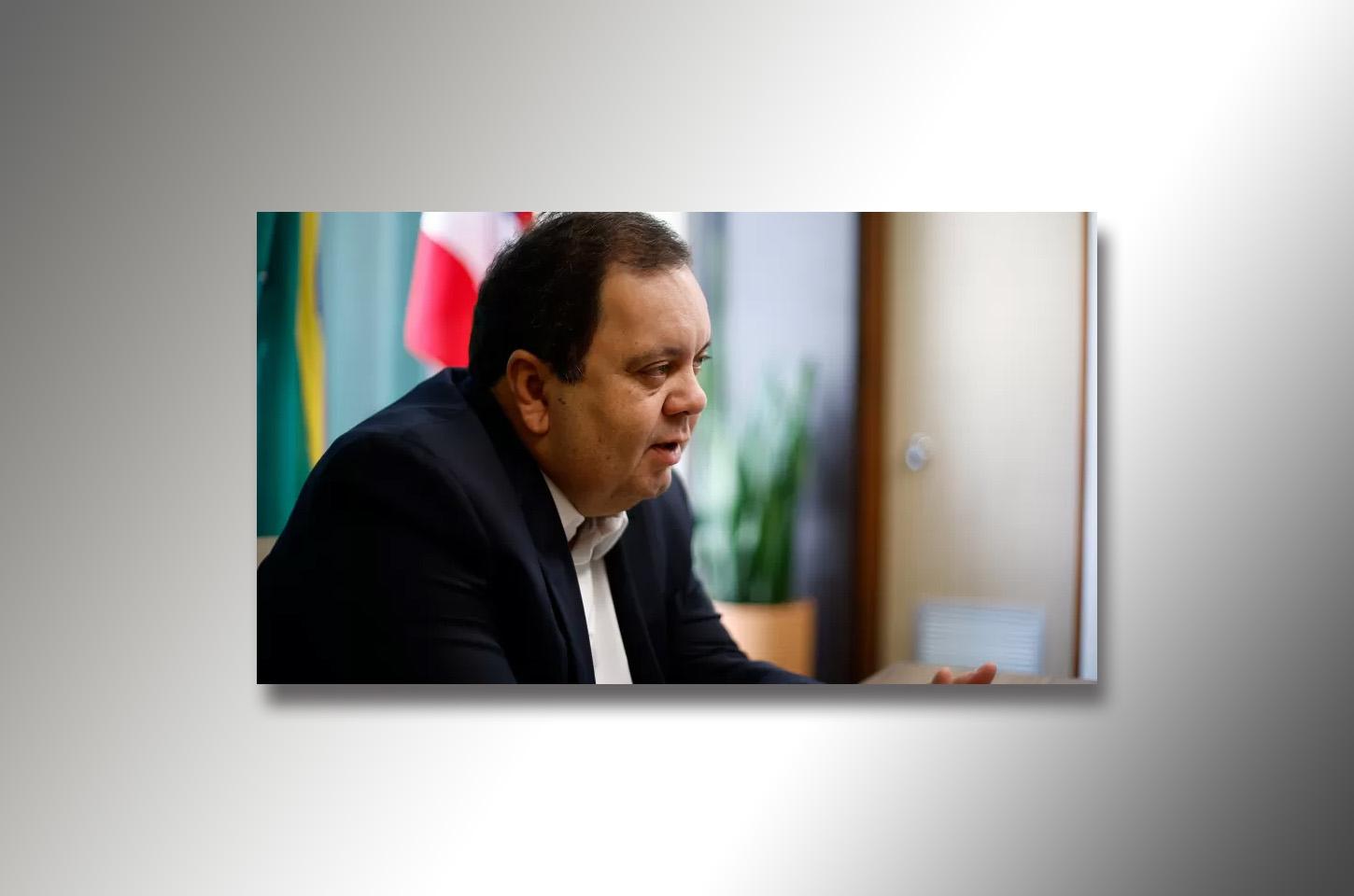 DEPUTADO COMPROU IMÓVEL DA FILHA DO 'REI DO LIXO' POR UM TERÇO DO PREÇO