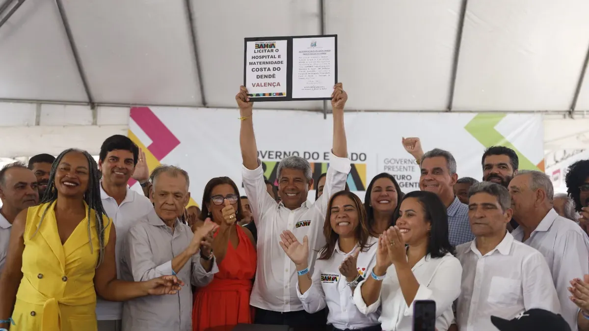 Jerônimo reúne mais de 20 prefeitos em Valença