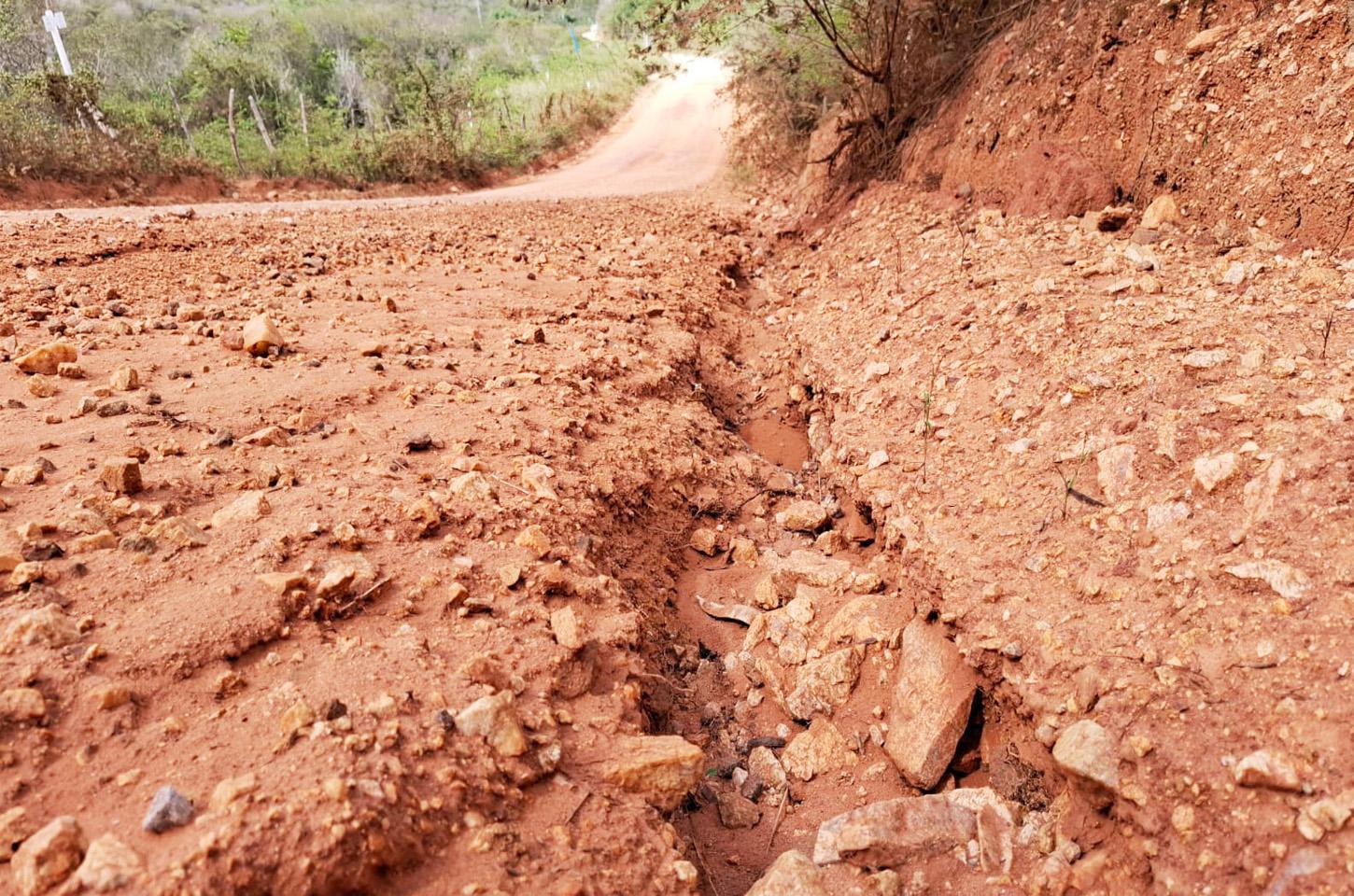 JEQUIÉ: A NOVELA DA ESTRADA DAS QUEIMADAS QUE NUNCA TERMINA