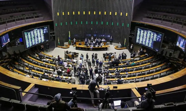 Câmara inicia análise de projeto sobre exploração de minerais críticos