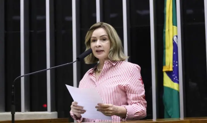 Comissão aprova criação de programa de pesquisa em biotecnologia na Amazônia Legal