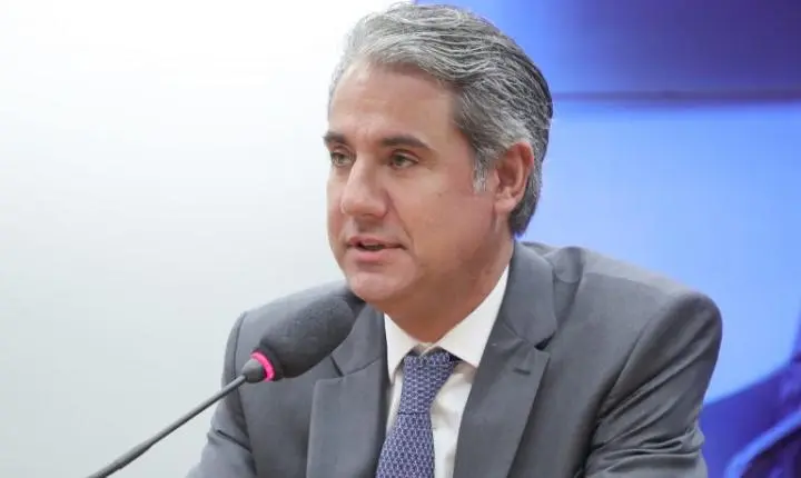 Comissão aprova sistema de coleta seletiva e logística reversa de coco verde